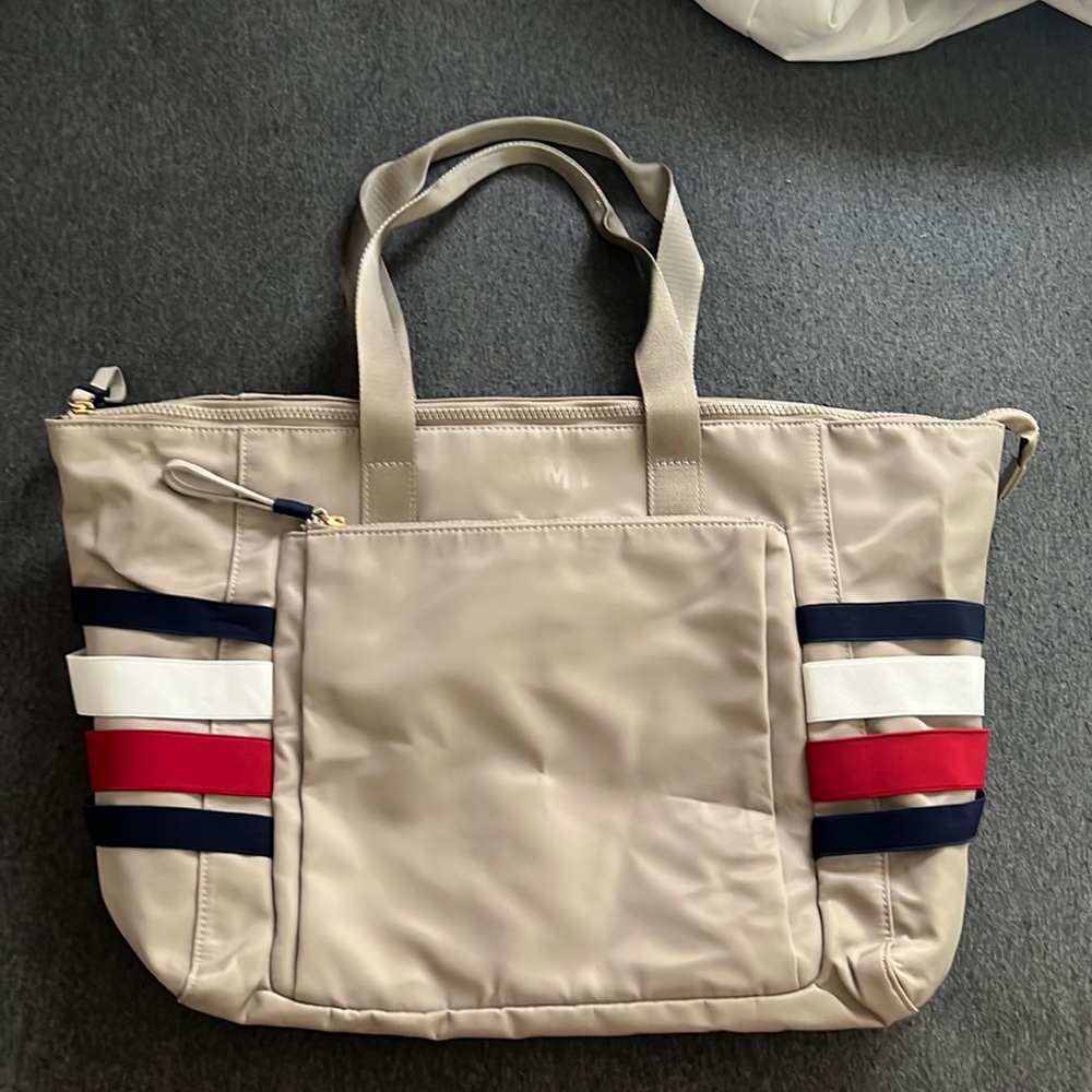 Tommy Hilfiger Overnight/ Tote Bag Tan